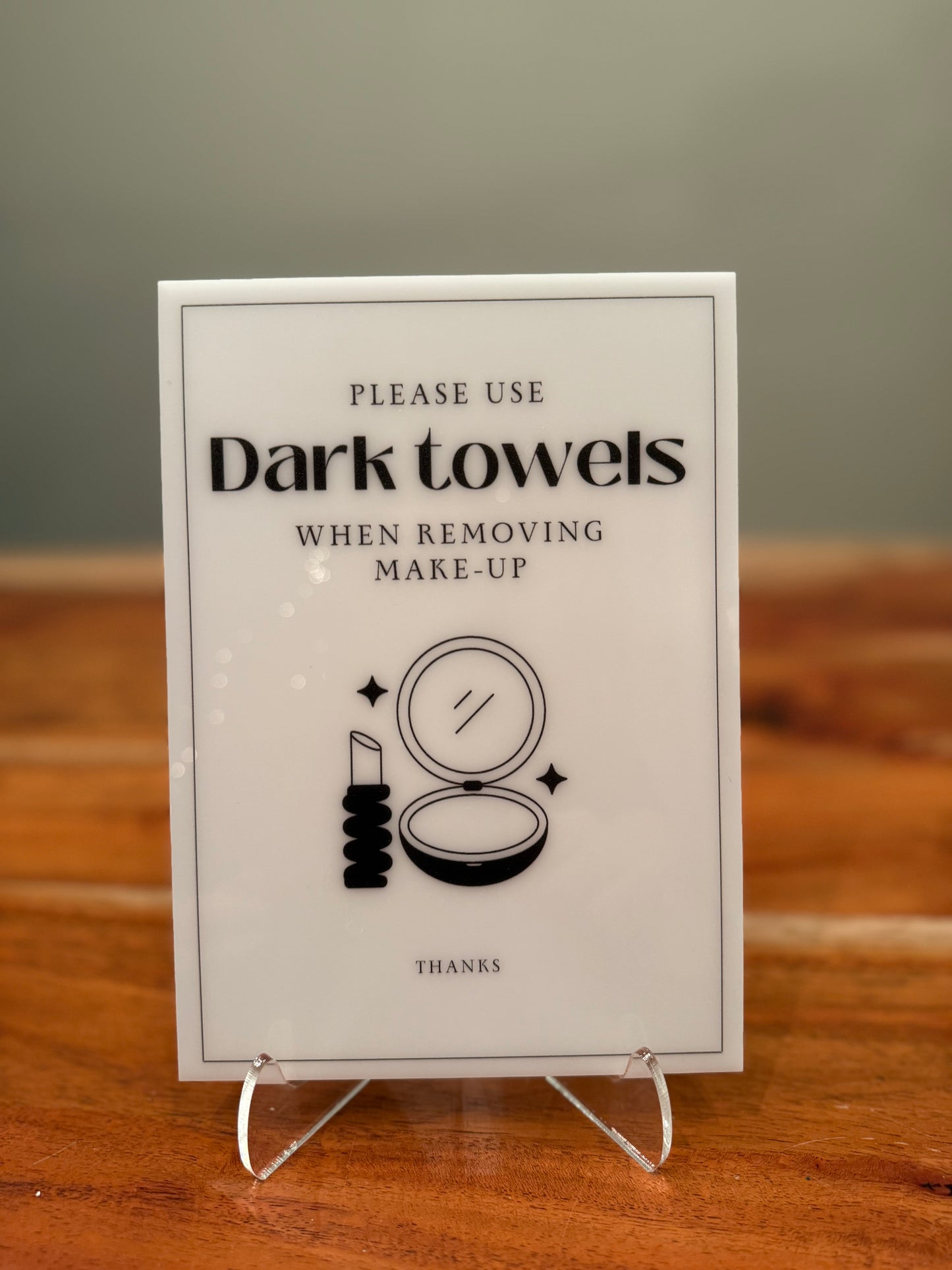 Please Use Dark Towels A - Vacation Rental House Rules Signs, 5x7 inch Acrylic Signs (Design 15) - Professional Artwork