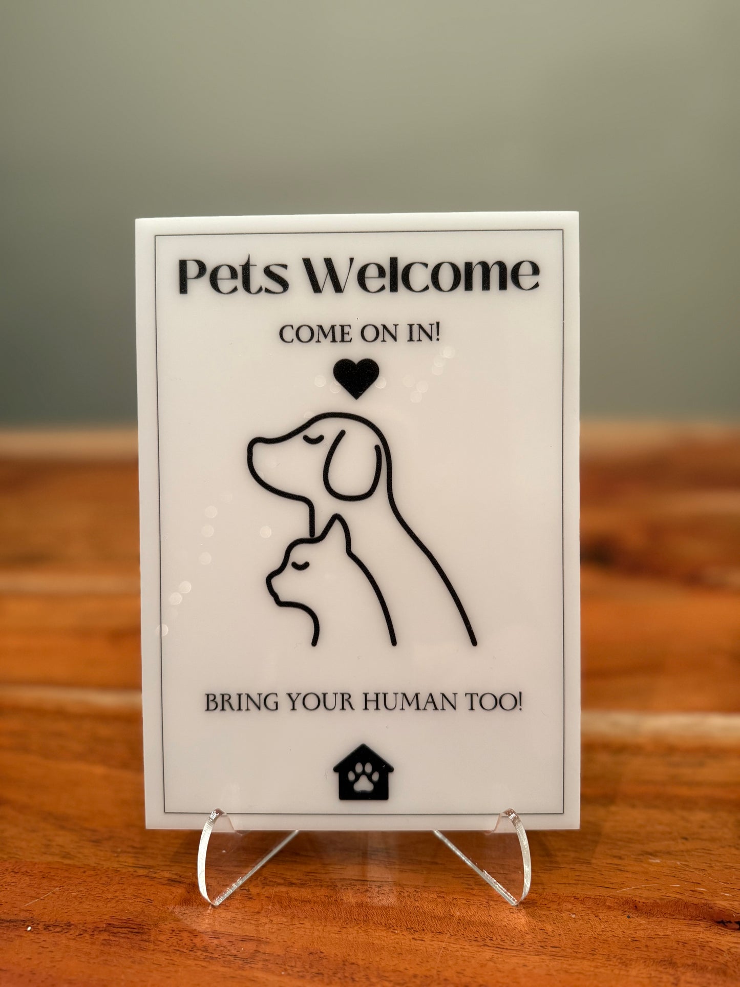 Pets Welcome - Vacation Rental House Rules Signs, 5x7 inch Acrylic Signs (Design 23)